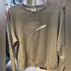 Nike crewneck fleece sweatshirt